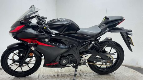 Suzuki GSX-R125 2018 21K NEW MOT WARRANTY SPORTS 125CC 2