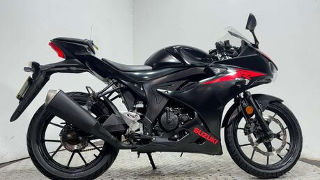 Suzuki GSX-R125 2018 21K NEW MOT WARRANTY SPORTS 125CC 1
