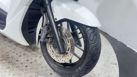 Honda Forza 2013 25K NEW MOT WARRANTY MAXI SCOOTER 20