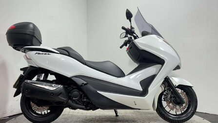 Honda Forza 2013 25K NEW MOT WARRANTY MAXI SCOOTER