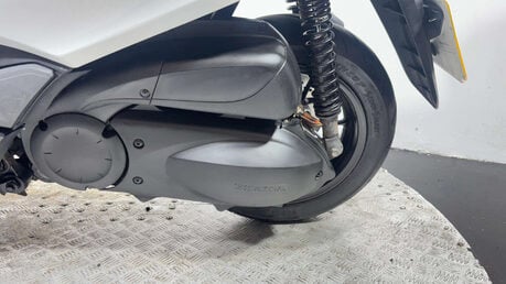 Honda Forza 2013 25K NEW MOT WARRANTY MAXI SCOOTER 9