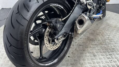 Triumph Street Triple 2013 18K VERY CLEAN WARRANTY 675CC 25