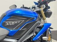 Triumph Street Triple 2013 18K VERY CLEAN WARRANTY 675CC 21