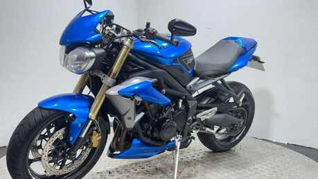 Triumph Street Triple 2013 18K VERY CLEAN WARRANTY 675CC 4