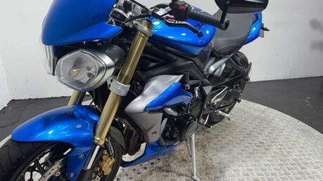 Triumph Street Triple 2013 18K VERY CLEAN WARRANTY 675CC 12