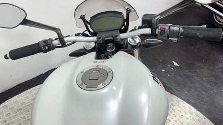 Ducati Monster 821 2015 2K LEO VINCE EXHAUST MEGA CLEAN NAKED 26