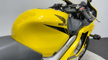 Honda CBR 2001 32K VERY CLEAN NEW MOT WARRANTY 16
