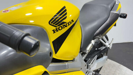 Honda CBR 2001 32K VERY CLEAN NEW MOT WARRANTY 15