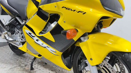 Honda CBR 2001 32K VERY CLEAN NEW MOT WARRANTY 41