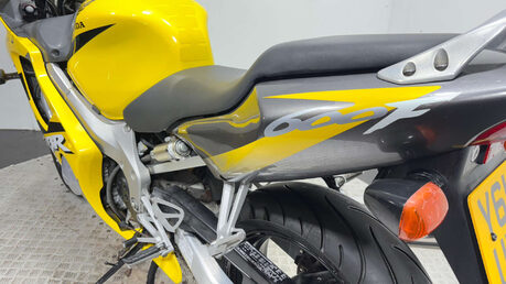 Honda CBR 2001 32K VERY CLEAN NEW MOT WARRANTY 11