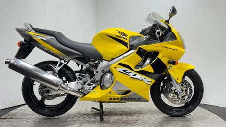 Honda CBR 2001 32K VERY CLEAN NEW MOT WARRANTY 1