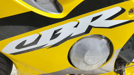Honda CBR 2001 32K VERY CLEAN NEW MOT WARRANTY 38