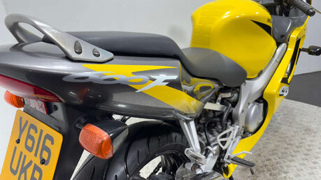 Honda CBR 2001 32K VERY CLEAN NEW MOT WARRANTY 12