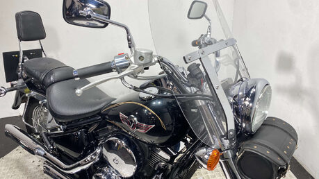 Kawasaki VN 800 CLASSIC 2006 ONLY 6K NEW MOT CRUISER 34