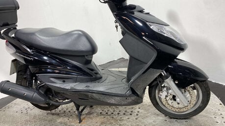 Yamaha Cy 2008 12K NEW MOT SERVICED 125CC SCOOTER 7