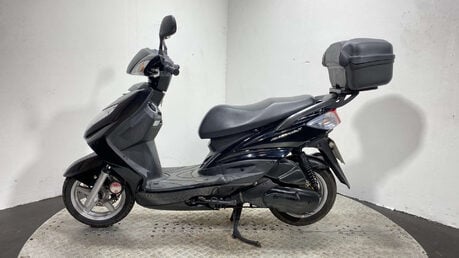 Yamaha Cy 2008 12K NEW MOT SERVICED 125CC SCOOTER 4
