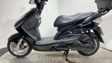 Yamaha Cy 2008 12K NEW MOT SERVICED 125CC SCOOTER 6