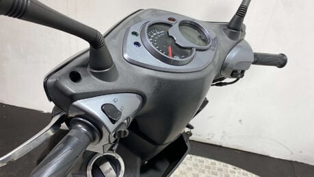 Yamaha Cy 2008 12K NEW MOT SERVICED 125CC SCOOTER 17
