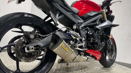 Triumph Street Triple OUTSTANDING CONDITION 2015 4K 9