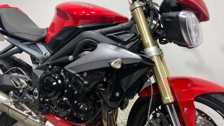 Triumph Street Triple OUTSTANDING CONDITION 2015 4K 21