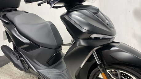 Voge SR 125 2025 44 MILES UNMARKED ROAD REGISTERED 125CC 23
