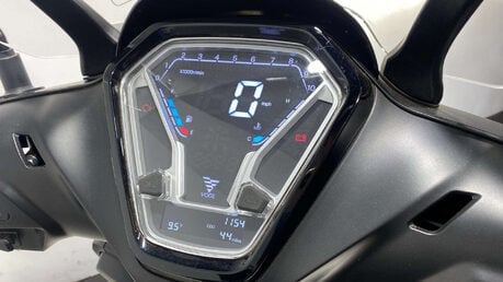 Voge SR 125 2025 44 MILES UNMARKED ROAD REGISTERED 125CC 27