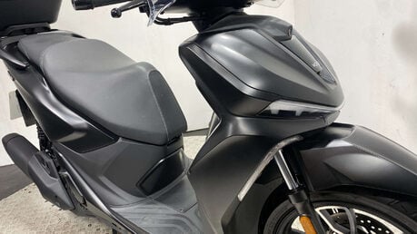 Voge SR 125 2025 44 MILES UNMARKED ROAD REGISTERED 125CC 23