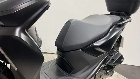 Voge SR 125 2025 44 MILES UNMARKED ROAD REGISTERED 125CC 38