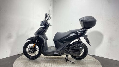 Voge SR 125 2025 44 MILES UNMARKED ROAD REGISTERED 125CC 4