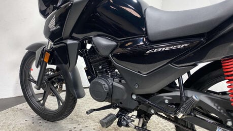 Honda CB 2024 only 659 miles serviced 125cc learner bike 44