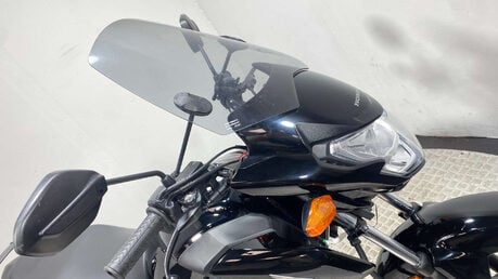 Honda CB 2024 only 659 miles serviced 125cc learner bike 32
