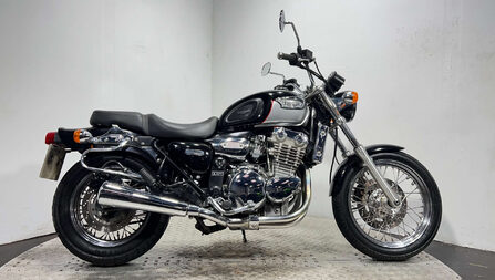 Triumph Adventurer 900 1999 ONLY 13K NEW MOT CLASSIC 900 SERVICED