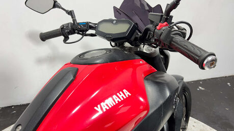 Yamaha MT-07 2014 29k NEW MOT SERVICED WARRANTY A2 700CC 21