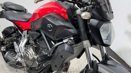 Yamaha MT-07 2014 29k NEW MOT SERVICED WARRANTY A2 700CC 17