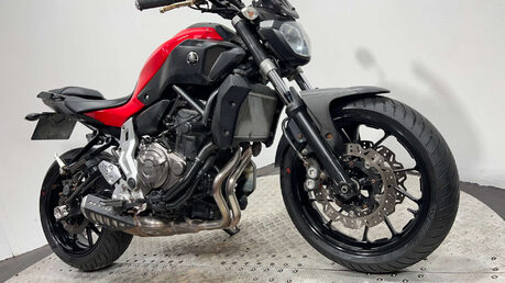 Yamaha MT-07 2014 29k NEW MOT SERVICED WARRANTY A2 700CC 14
