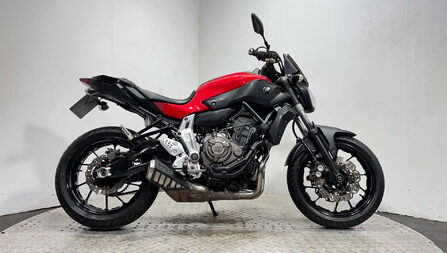 Yamaha MT-07 2014 29k NEW MOT SERVICED WARRANTY A2 700CC