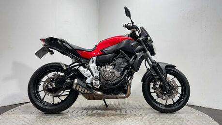 Yamaha MT-07 2014 29k NEW MOT SERVICED WARRANTY A2 700CC 1