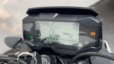 BMW G 310 R 2019 4K NEW MOT WARRANTY A2 READY BIKE 24