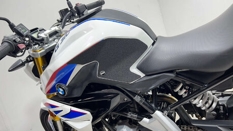 BMW G 310 R 2019 4K NEW MOT WARRANTY A2 READY BIKE 38