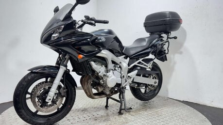 Yamaha FZ 600 2007 new MOT serviced full luggage 600cc 3