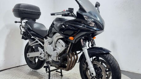 Yamaha FZ 600 2007 new MOT serviced full luggage 600cc 2