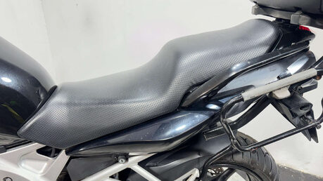 Yamaha FZ 600 2007 new MOT serviced full luggage 600cc 26