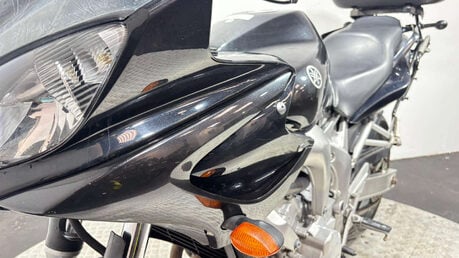 Yamaha FZ 600 2007 new MOT serviced full luggage 600cc 8