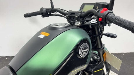 Benelli Leoncino 125 ONLY 3K NEW MOT SERVICED 125CC RETRO 27