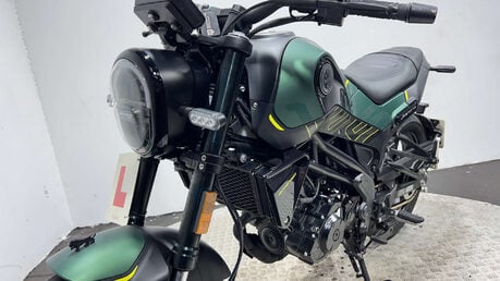 Benelli Leoncino 125 ONLY 3K NEW MOT SERVICED 125CC RETRO 36