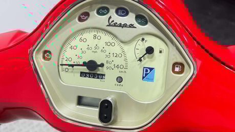 Piaggio Vespa 2010 3K NEW MOT SERVICED 125CC SCOOTER 11