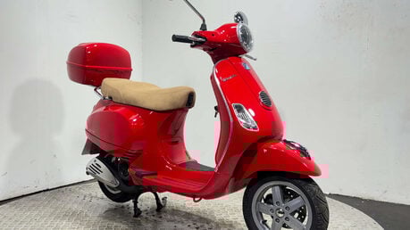 Piaggio Vespa 2010 3K NEW MOT SERVICED 125CC SCOOTER 5