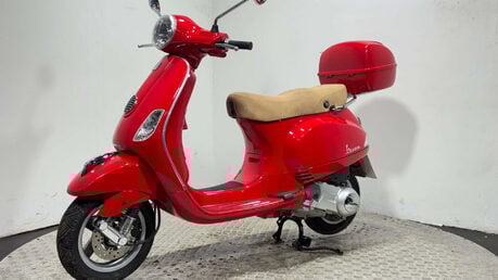 Piaggio Vespa 2010 3K NEW MOT SERVICED 125CC SCOOTER 3