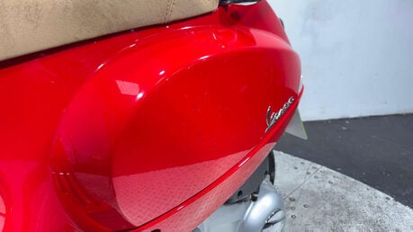 Piaggio Vespa 2010 3K NEW MOT SERVICED 125CC SCOOTER 10