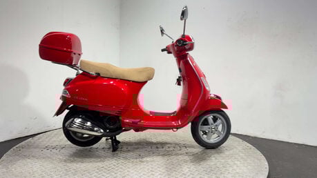 Piaggio Vespa 2010 3K NEW MOT SERVICED 125CC SCOOTER 8